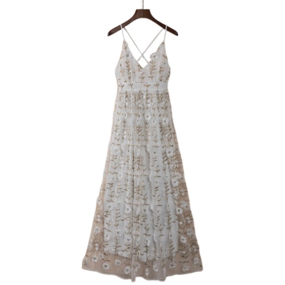 White Floral High Slit Maxi Dress - Picture 4 of 8